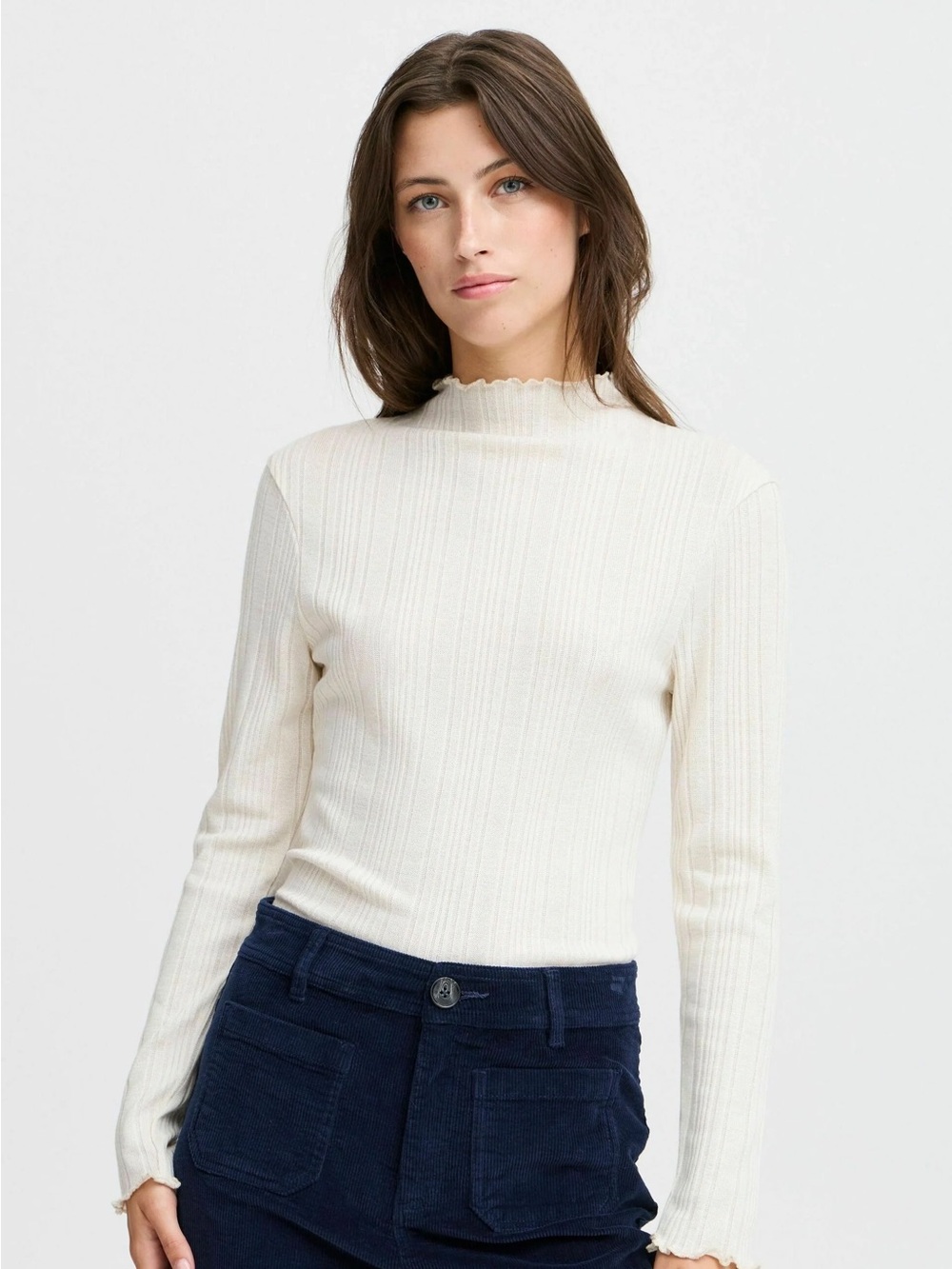 Women’s Cream Ribbed Mock Neck Long Sleeve Top